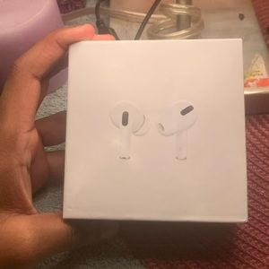 AirPods Pro’s
